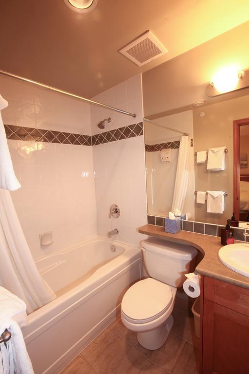 Whistler Alpine Chalet Retreat & Wellness Villa Kamer foto