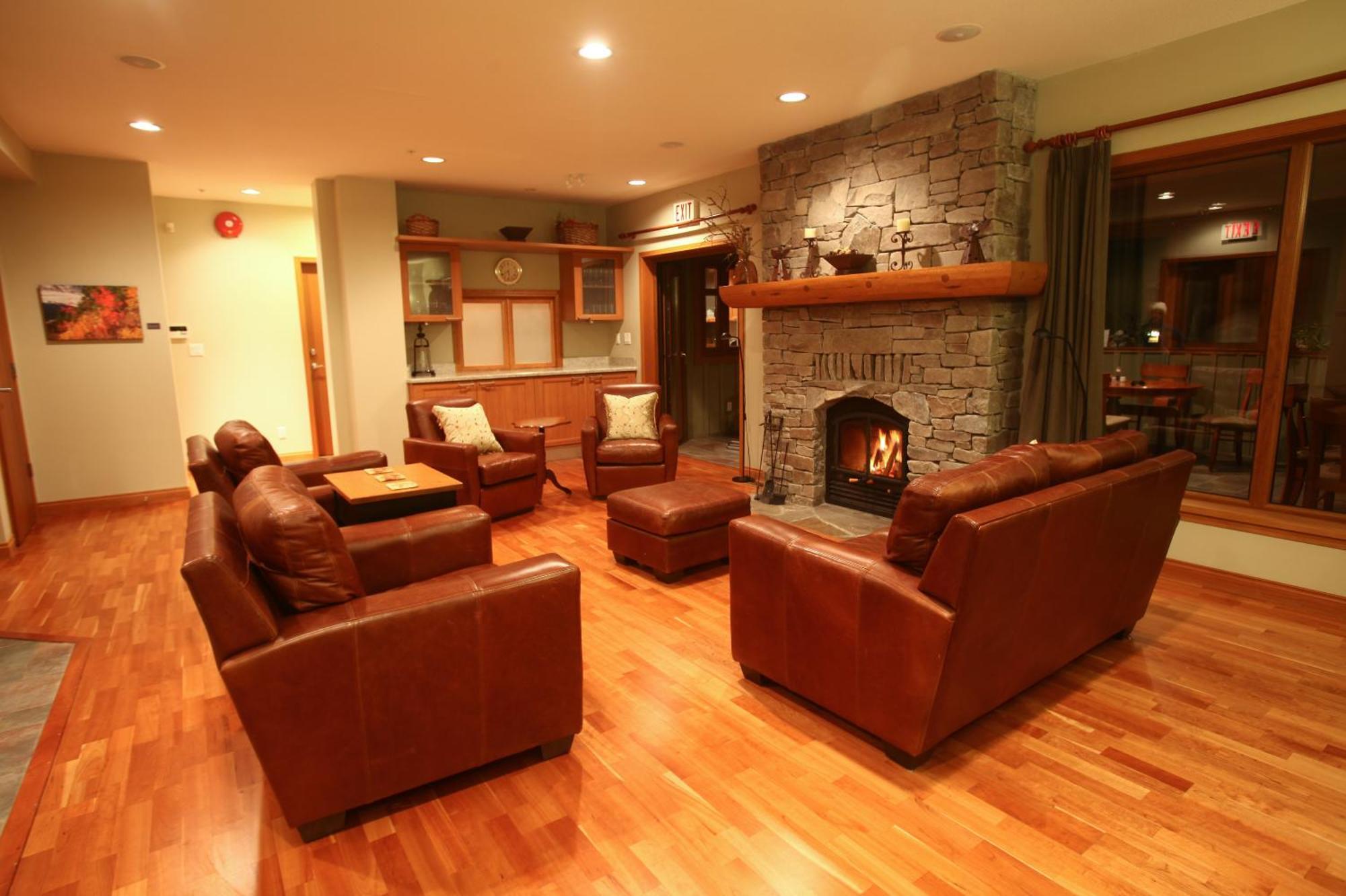 Whistler Alpine Chalet Retreat & Wellness Villa Buitenkant foto